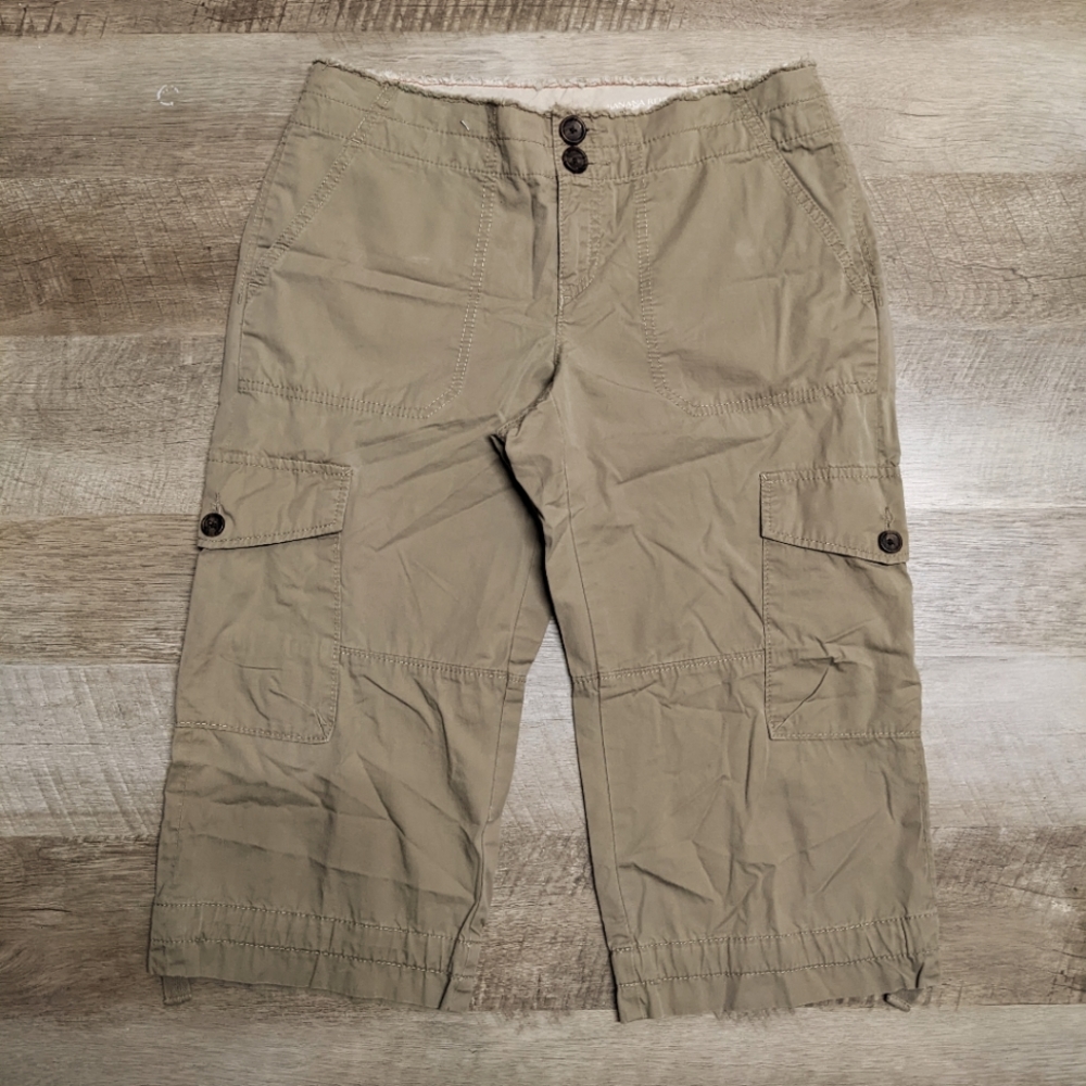 Banana Republic Khaki Cargo Capris Size 4